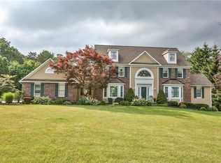 5 Emerald Hill Cir, Fairport, NY 14450