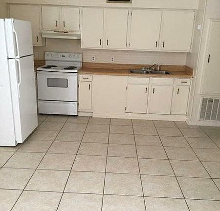 3rd image of 6422 Alma St