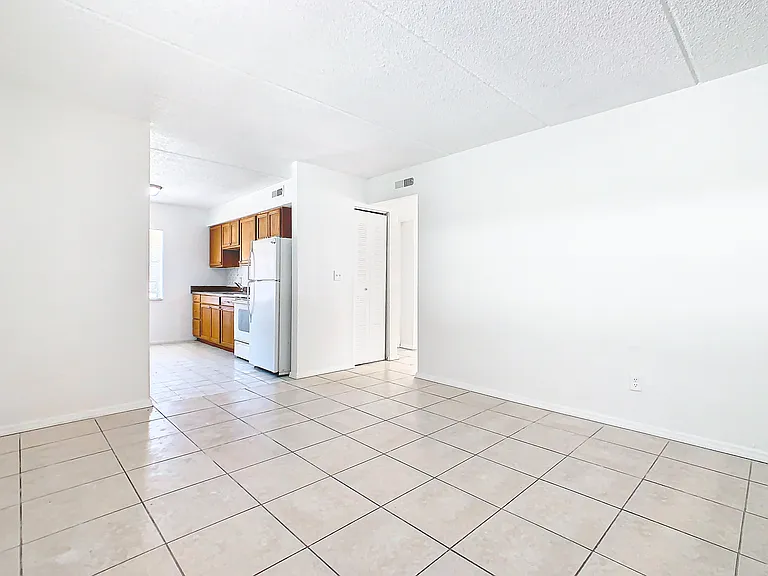 714 Michigan Ct #1 — Photo 21
