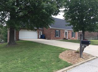 2120 W Edgewood Dr, Jefferson City, MO 65109