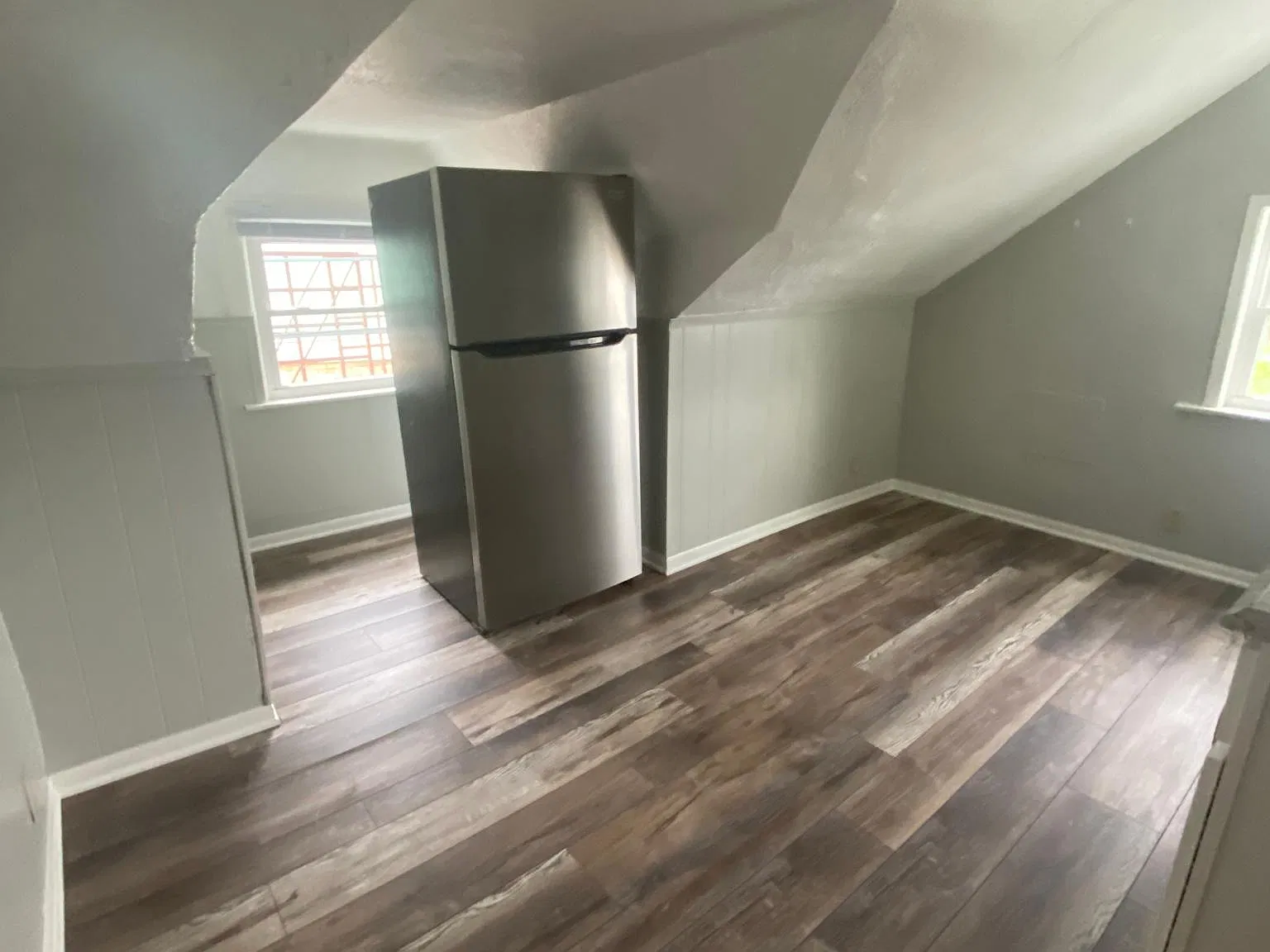 3927 Lindley Ave — Photo 3