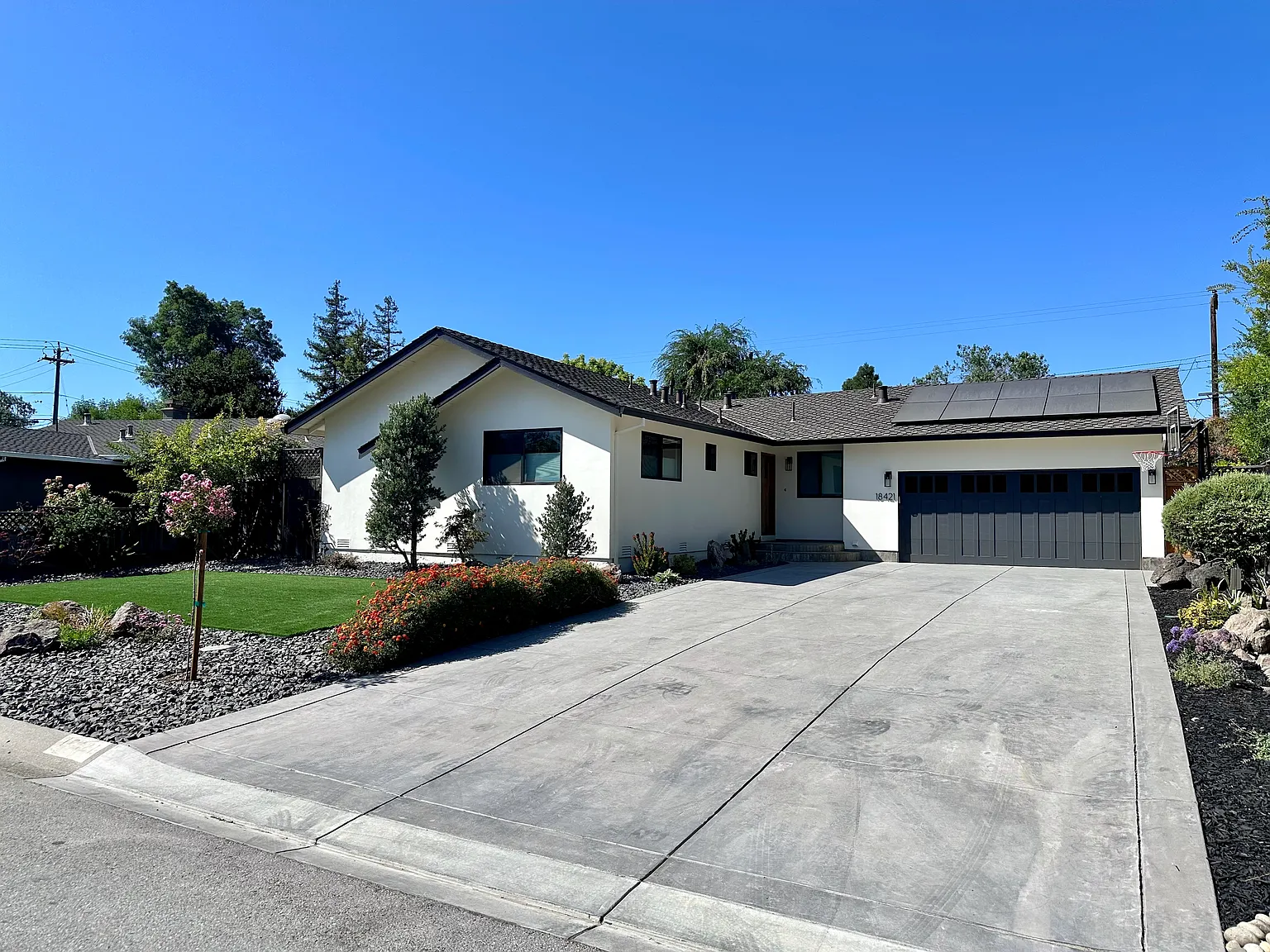 18421 Vanderbilt Dr photo 1