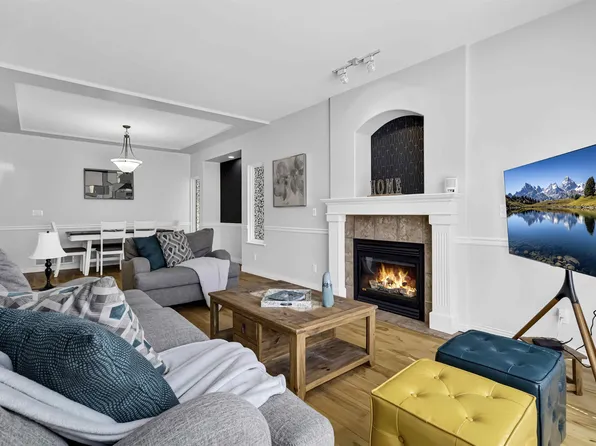 19683 Joyner Pl, Pitt Meadows, BC V3Y 2S3