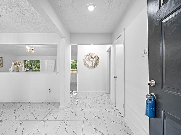 3rd image of 11918 Stroud Dr