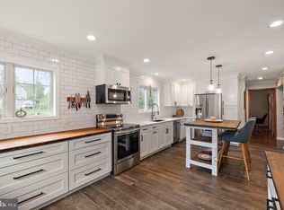 2 Raleigh Dr, Downingtown, PA 19335