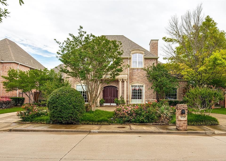 1st image of 4528 Banyan Ln