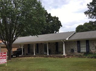 5804 N Walnut Rd, North Little Rock, AR 72116