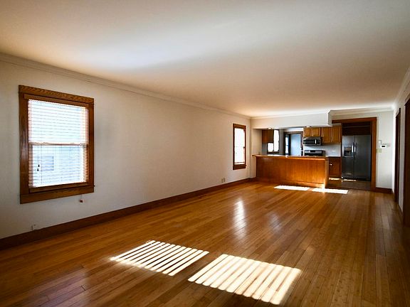 4th image of 1322 S 24th St