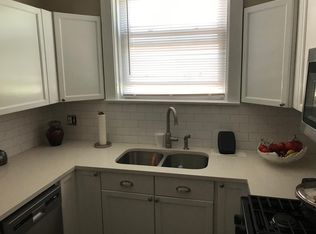 1419 W Touhy Ave APT 2, Park Ridge, IL 60068