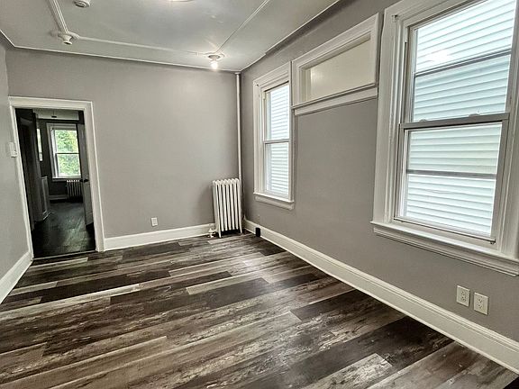 2nd image of 150 Van Nostrand Ave #1