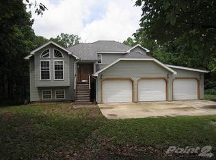 25443 Majestic Ln, Lebanon, MO 65536
