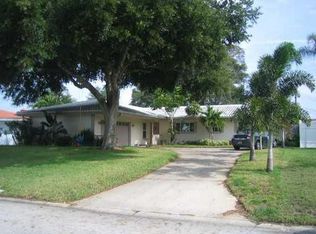 10353 Hetrick Cir W, Largo, FL 33774