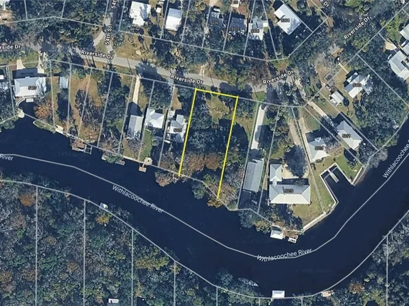 5321 Riverside Dr, Yankeetown, FL 34498