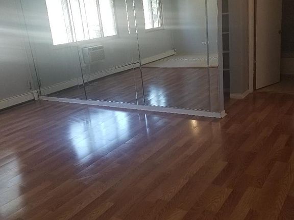 4th image of 8343 S King Dr APT 2D