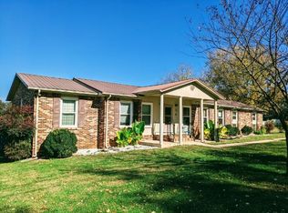 208 Tammy Dr, Decherd, TN 37324