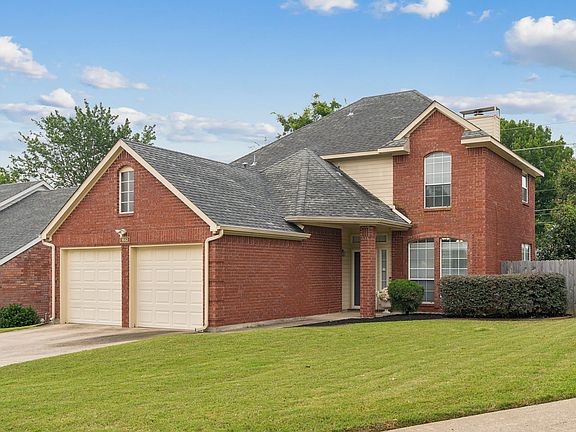 2nd image of 1552 Dublin Cir