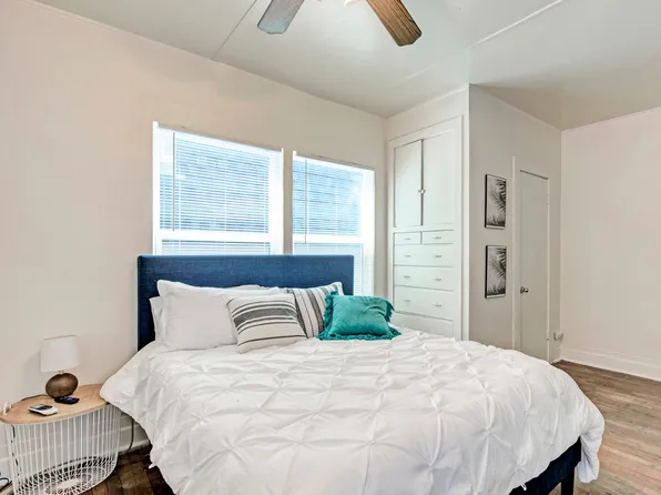 915 W 21st St, Austin, TX