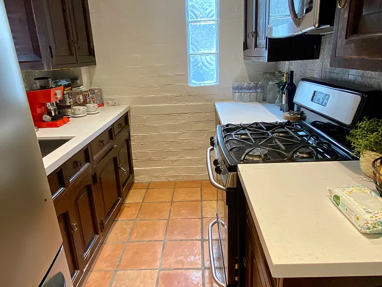 Kitchen Vew