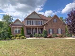8401 Cripplegate Trce, Browns Summit, NC 27214