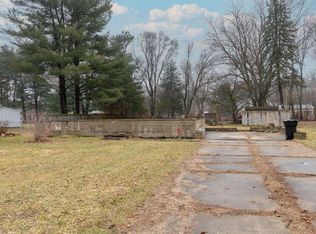 10710 Fairview Ave, Osceola, IN 46561