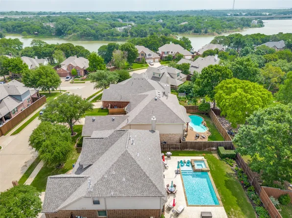 303 Texoma Dr, Hickory Creek, TX 75065