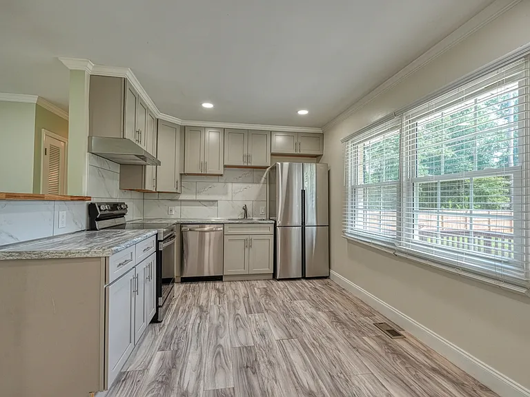 311 Pioneer Pl — Photo 20