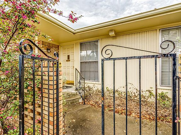 3rd image of 11031 Joymeadow Dr