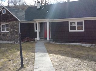 138 Sprout Brook Rd, Cortlandt Manor, NY 10567