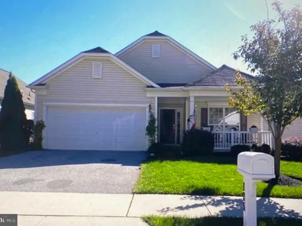 125 Galleon Dr, Newark, DE 19702