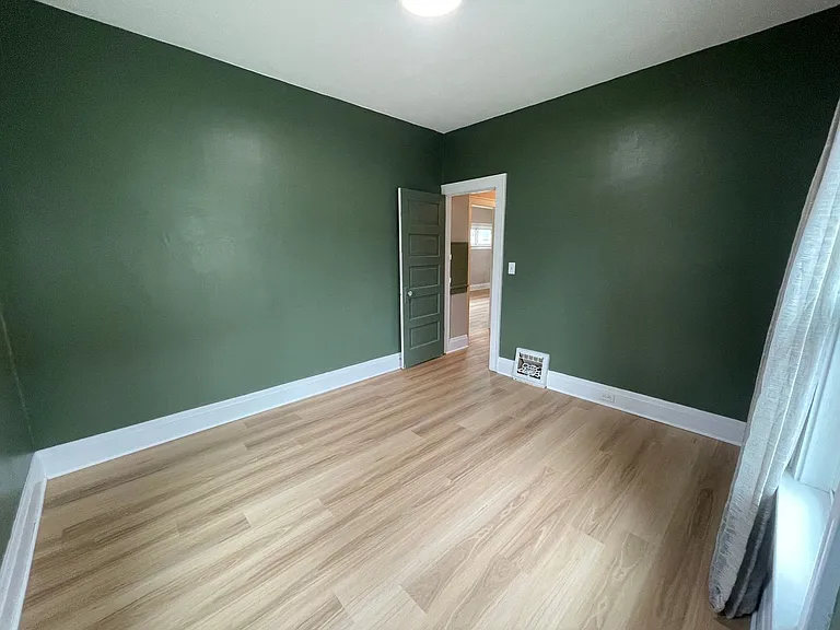 827 Single Ave — Photo 12