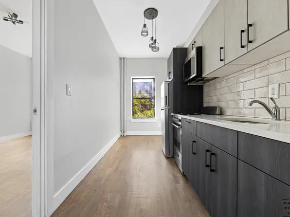 1976 Nostrand Avenue image 1 of 8