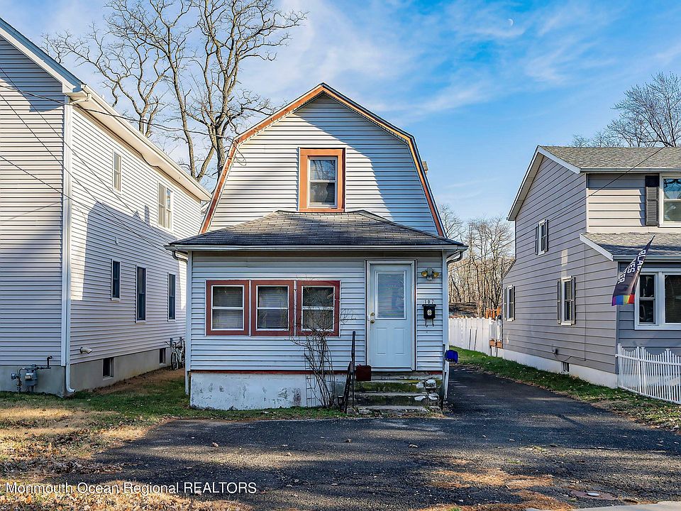 1st image of 107 Grant Ave