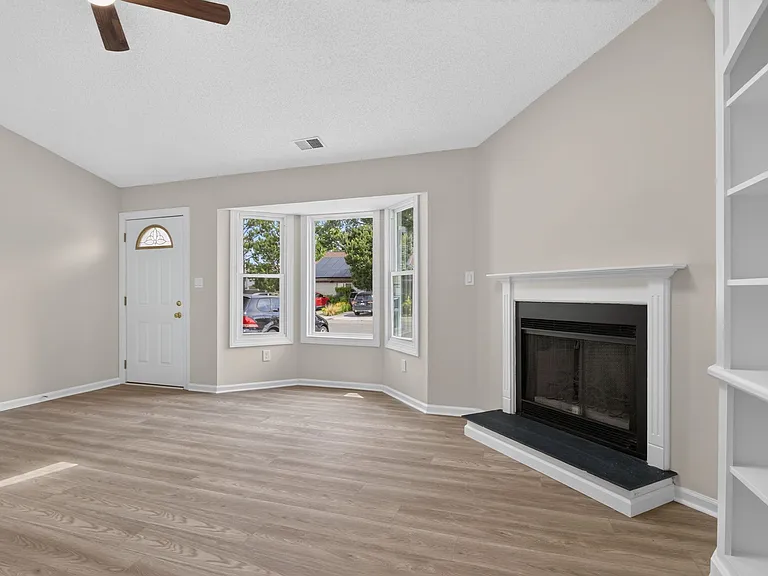 506 Biltmore Dr — Photo 6