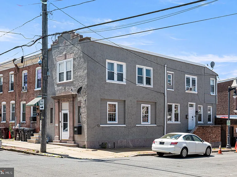 815 N Lincoln St — Photo 2