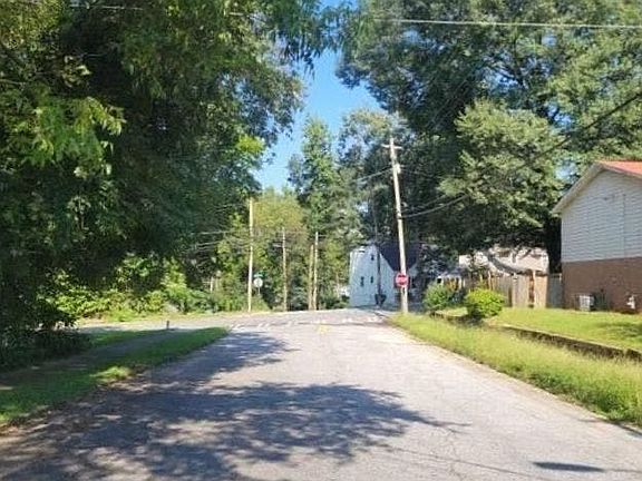 4th image of 1786 Neely Ave