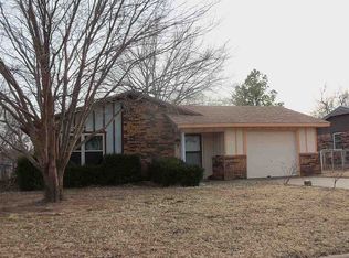 112 E Tower Ave, Perry, OK 73077