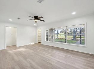 295 N Parkway Dr, Beaumont, TX 77705