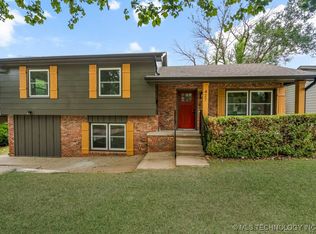 427 N Moccasin Pl, Sapulpa, OK 74066