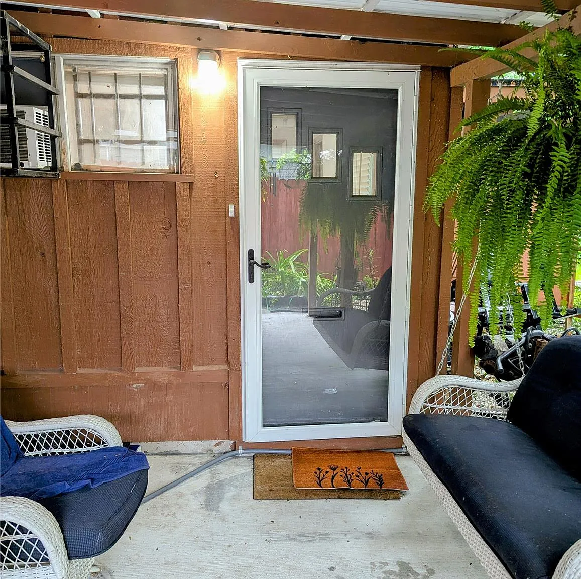 1 bed, 1.0 bath, $850 — Photo 2