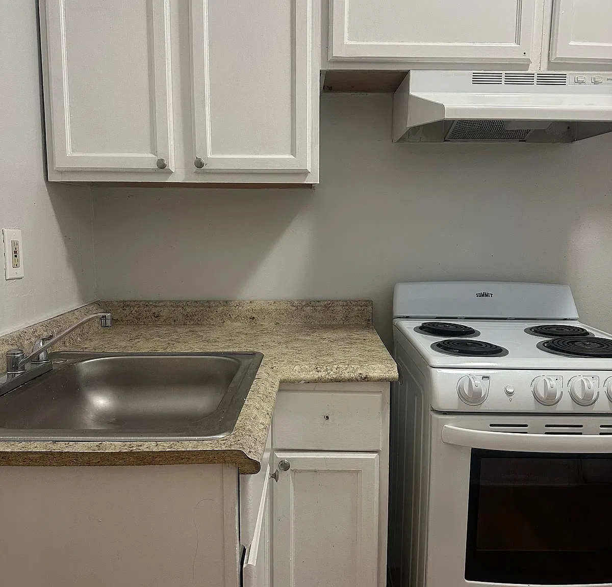 2301 N Washington St — Photo 2