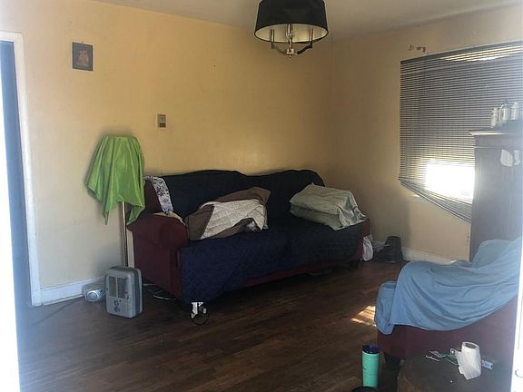 4th image of 120 S Carolina Ave