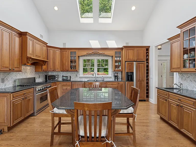 40 Overlook Dr — Photo 4
