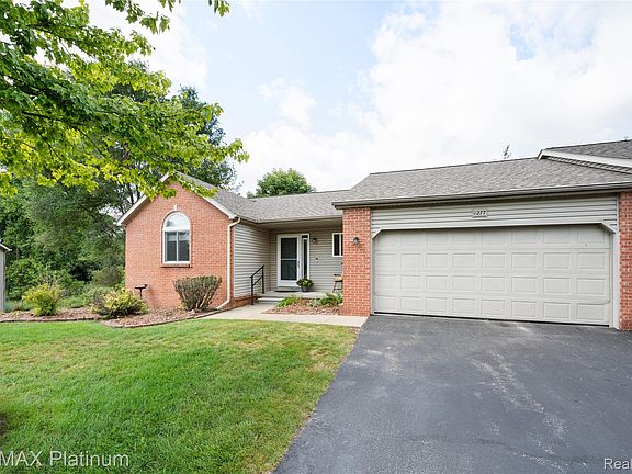 2nd image of 1277 Crystal Pointe Cir