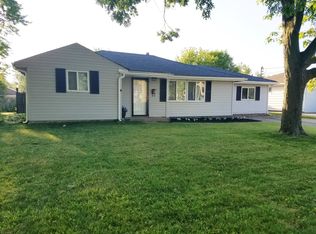 829 Lake Breeze Rd, Sheffield Lake, OH