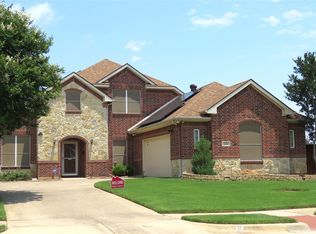313 Hidden Lake Ct, Burleson, TX 76028