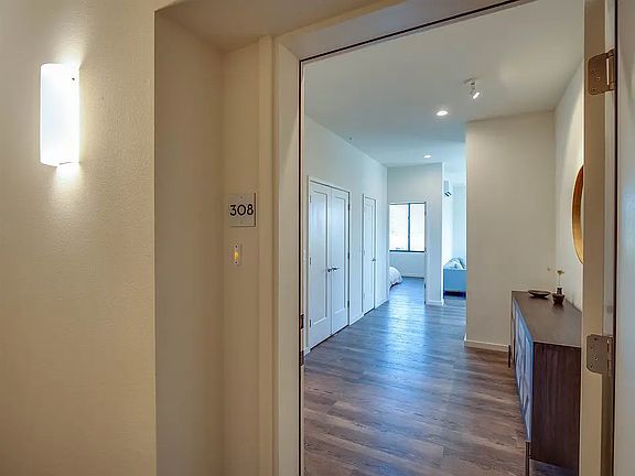 5th image of 557 Oppenheimer Dr #308
