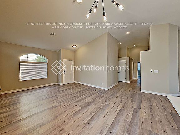 3rd image of 532 Viva Serenade Way