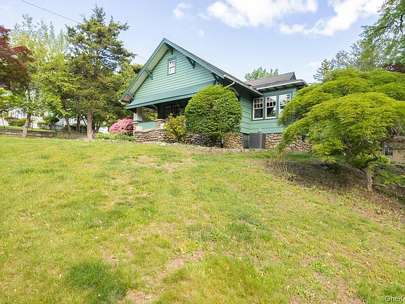 2nd image of 64 Mountainview Avenue