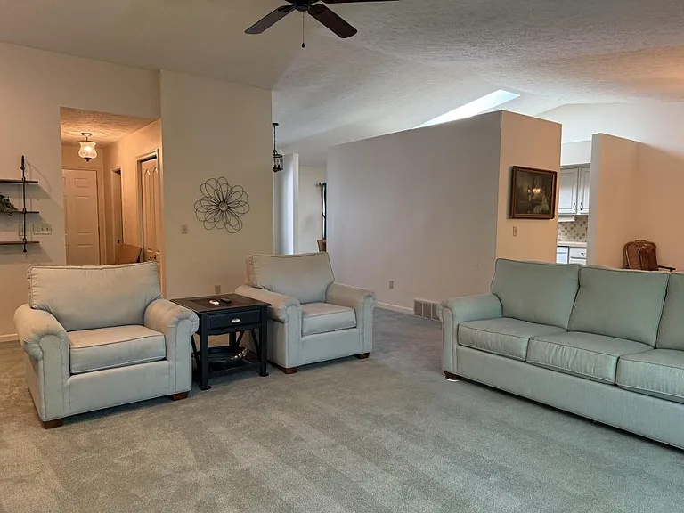 596 Forest Creek Dr — Photo 9