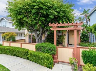 326 Honeysuckle Ln, Brea, CA 92821